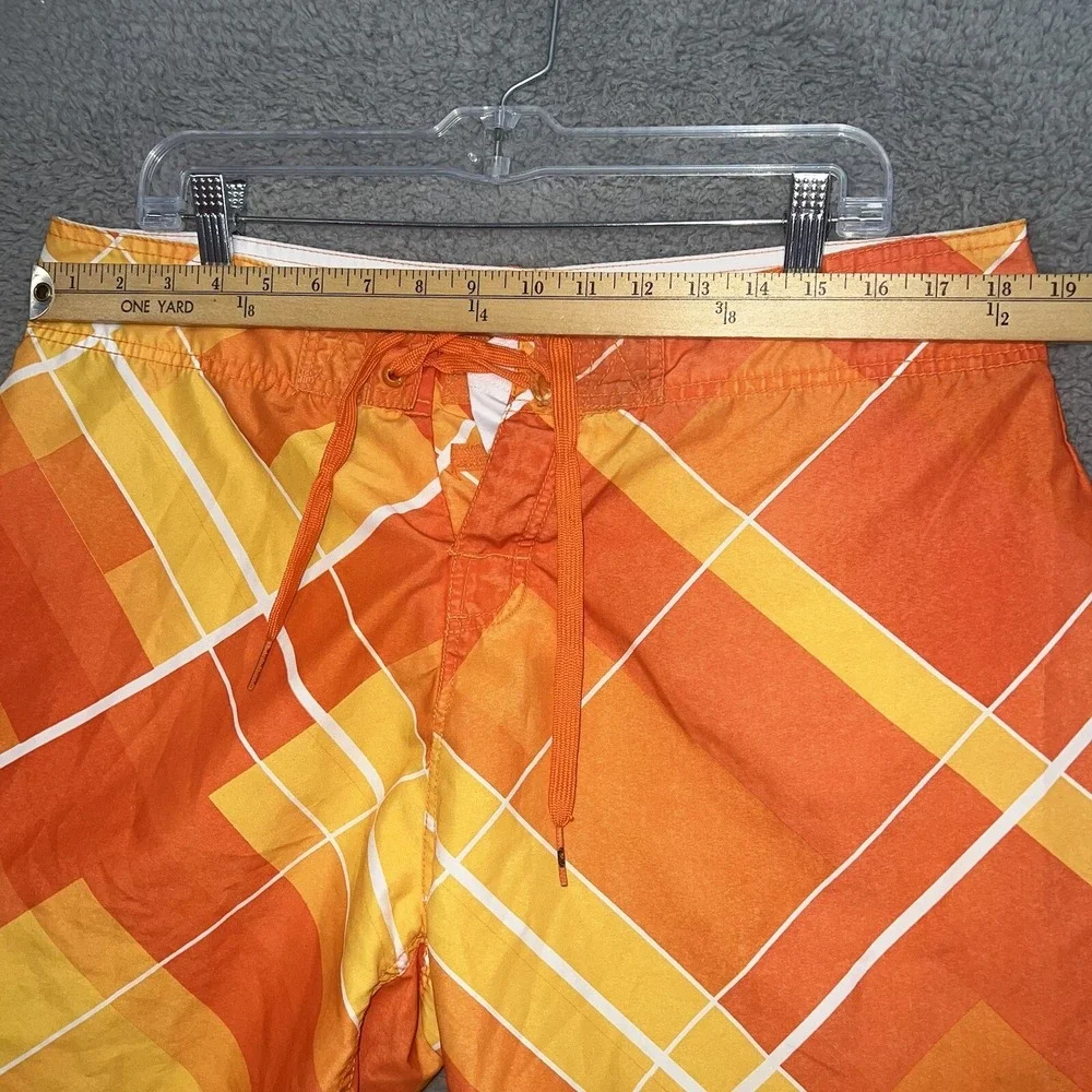Body Glove Board Shorts Mens 34 Orange Surf Swim Trunks Bathing Bottom Spell Out